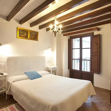 Turismo De Interior Ca Sa Padrina 호텔